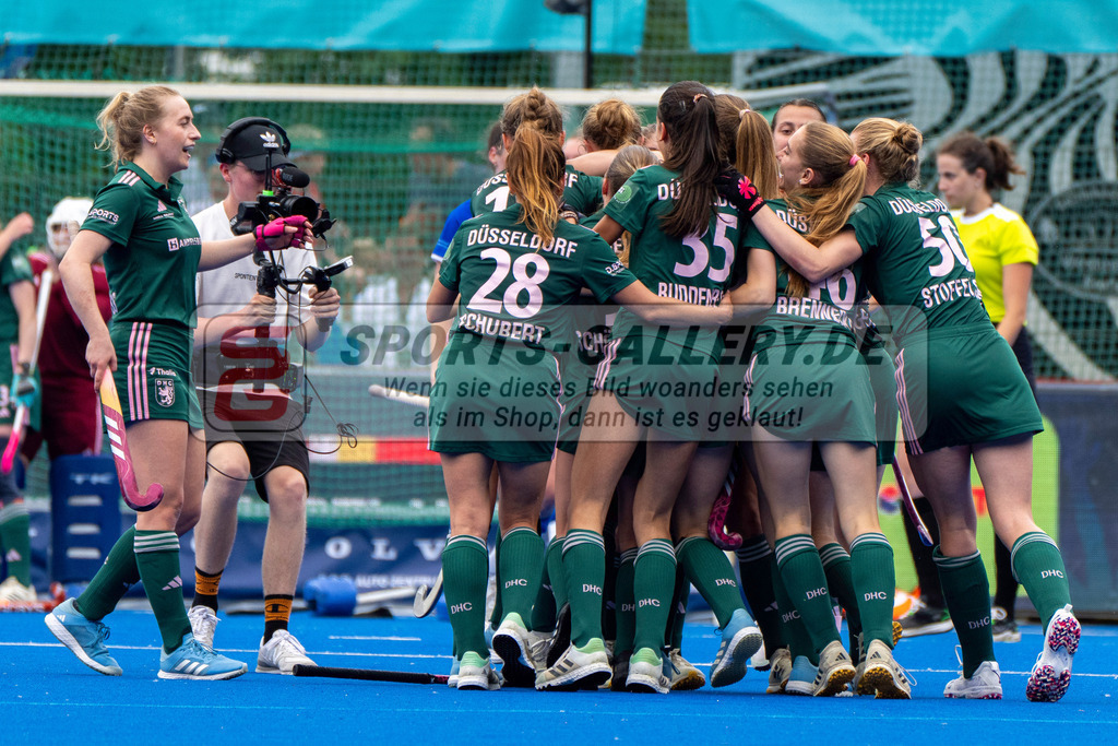 Final4_20250531-1431-HK107794 | Krefeld, Deutschland, 31.05.2025:  Feldhockey Final4 2025 – „Deutsche Feldhockey-Meisterschaften 2025“ im Gerd-Wellen-Hockeyanlage am 31.05.2025 in Krefeld, Deutschland. (Foto von Kramhöller/Fehrmann/Kaste)Krefeld, Germany, 31.05.2025: Feldhockey Final4 2025 – „Deutsche Feldhockey-Meisterschaften 2025“ in Gerd-Wellen-Hockeyanlage at 31.05.2025 in Krefeld, Deutschland. (Foto from Kramhöller/Fehrmann/Kaste)
