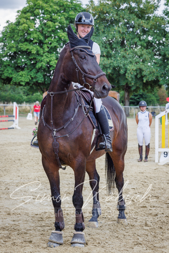20260705-_3LI4761 | Tierfotografie Pferde, Hunde, Katzen, Haustiere.
Turnierfotografie Reitturniere, Reiten, Springreiten, Dressur in Hanau, dem Main-Kinzig-Kreis und dem Rhein-Main- Gebiet um Frankfurt
