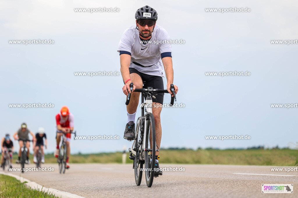 BR8A4073 | Stadttriathlon Erding 2025. #yourpictrs #sportshot_your_pictrs @Sportshotphotography #stadttriathlonerding Copyright: www.sportshot.de