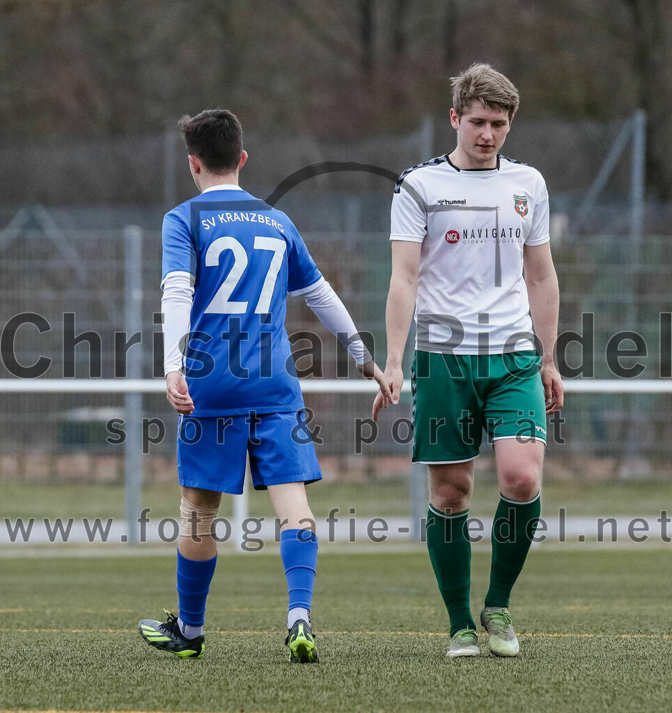 2024-02-17_065_FC_Schwaig_gegen_SV_Kranzberg | Marzling, Deutschland, 17.02.2024:
Fußball, Landesliga Südost 2023 / 2024, Testspiel, FC Schwaig gegen SV Kranzberg, Endergebnis: 4:1

Dominik Bauer (SV Kranzberg, #27), Tobias Jell (FC Schwaig, #2)

Foto: Christian Riedel / fotografie-riedel.net