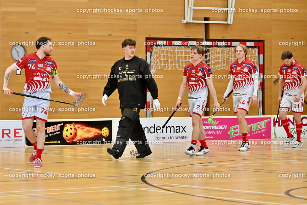 VSV Unihockey vs. KAC Floorball | KAC Floorball Mannschaft, #74 Luca Wurmitzer KAC Floorball, #42 Noah Vallant KAC Floorball, #2 Mitja Beuthe KAC Floorball, #14 Pascual Fina KAC Floorball, #21 Tobias Grabner KAC Floorball, VSV Unihockey vs. KAC Floorball, VSV Unihockey vs. KAC Floorball am 12.04.2025 in Villach (Ballspielhalle St. Martin), Austria, (Photo by Bernd Stefan)