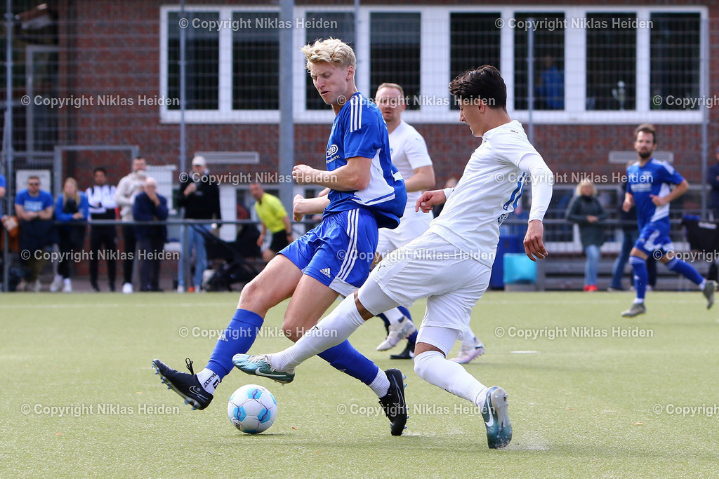 NH_USCPaloma_SVHalstenbekRellingen_OberligaHamburg_15092024 | #16 Haron Sabah (USC Paloma), #21 Lennart Ole Granzow (SV Halstenbek-Rellingen)Fußball I Herren I Gamesright Oberliga Hamburg I Saison 2024-2025 I 8. Spieltag I USC Paloma - SV Halstenbek-Rellingen I 15.09.2024 I Jonny-Rehbein-Sportplatz - Realisiert mit Pictrs.com
