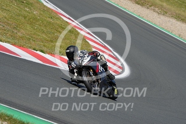 2025_05_13_PBK_22149 | Sportfotografie; SlowMotion; Video; Rennstrecke; Hafeneger; Speer; Racing; RSE; BMW; CBO; Trackday; Motorsportarena; Hockenheimring; Brno; Most; Barcelona; Valencia