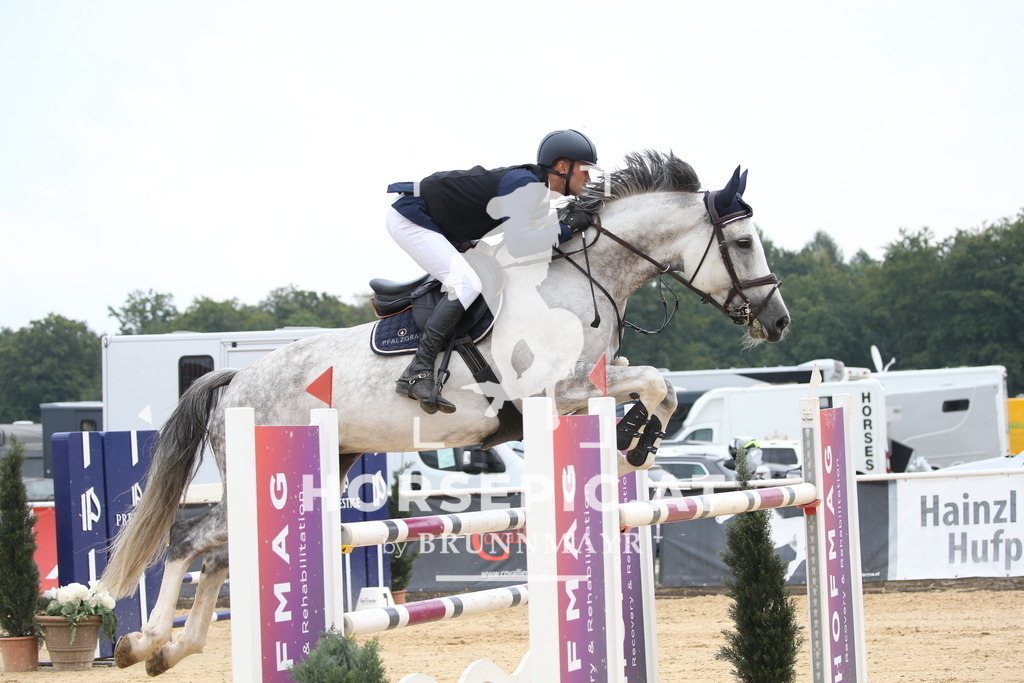 DL2Q8072 | Willkommen bei Brunnmayr - Design & Fotografie – Ihrem Spezialisten für Reitturniere und Pferdeveranstaltungen in Oberösterreich, Salzburg und Bayern! Seit über 17 Jahren sind wir leidenschaftlich dabei.