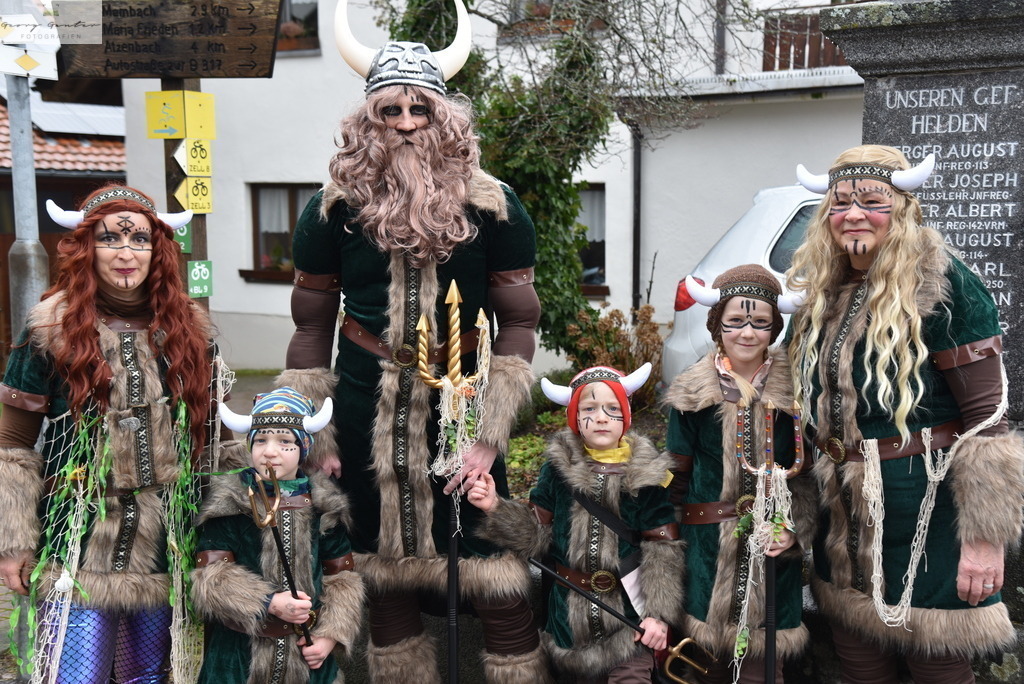 PF Fasnacht-66 | Fotoblog Schwarzwald, Foto Blog Wiesental, Pfaffenberg, Winterzauber, Zeller Bergland, Zell im Wiesental, Fotoblog Wiesental, Landschaftsfotos, Bilder Wiesental, Natur, Naturbilder, Fastnacht, Zeller Fastnacht, Zeller Fasnacht, Zeller Bergland, Belchen, - Realisiert mit Pictrs.com