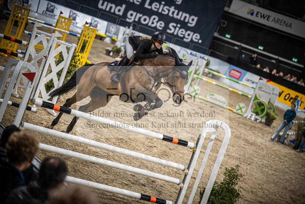 DOS_2003 | Entdecke hochwertige Reitturnierfotos von Foto Oger. Professionell, emotional und authentisch – jetzt Lieblingsmomente im Shop bestellen.Deutschlandweite Turnierfotografie. - Realisiert mit Pictrs.com