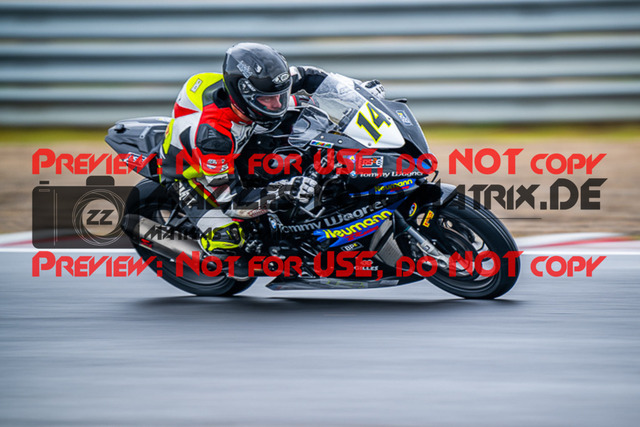 MaZZes_FotoMatrix_220625_6392 | IDM1000