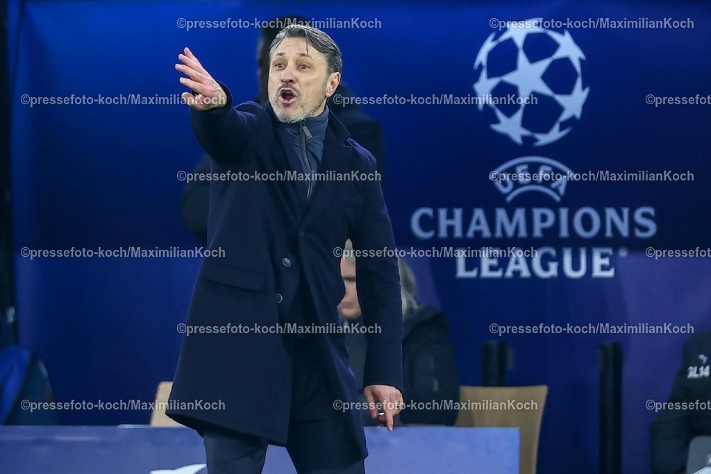 UCL10122501050 | 10.12.2025, Fußball, UEFA Champions League, Borussia Dortmund - FK Bodö/Glimt, BVB Stadion, 5. Spieltag, Saison 2025 2026: Cheftrainer Niko Kovac (BVB #hc) gestikulierend am Spielfeldrand   Regulations prohibit any use of photographs as image sequences and or quasi-video.