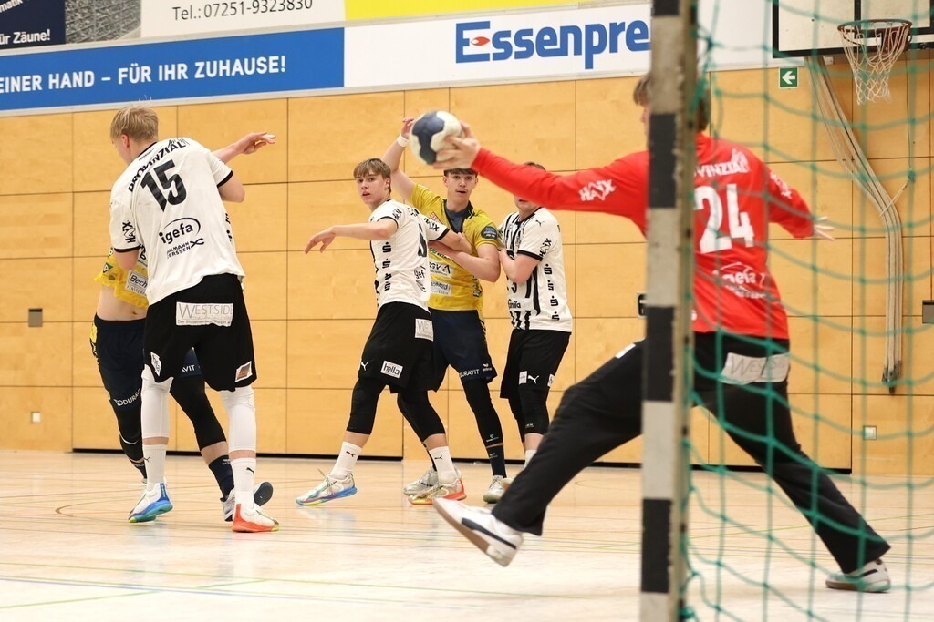 2H2A7209 | Tanja Sommer - TS Sportfotografie - Realisiert mit Pictrs.com