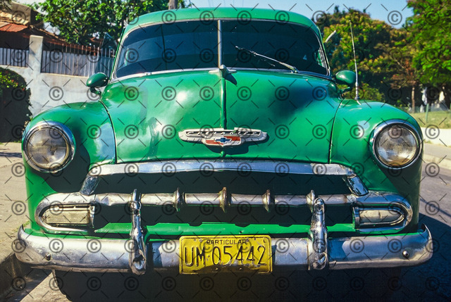 RGE_104r | Amerikanischer Oldtimer in Santiago de Cuba.     Fotograf: Ralf Gebhardt - Realisiert mit Pictrs.com