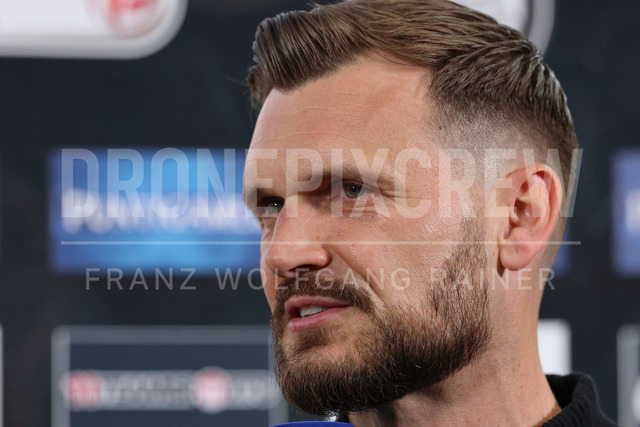 SK Puntigamer Sturm Graz vs LASK – Championship Group    | Graz, Austria, 22.Apr.26 - SOCCER - ADMIRAL Bundesliga, SK Puntigamer Sturm Graz vs LASK. The image shows head coach Fabio Ingolitsch (STU).      