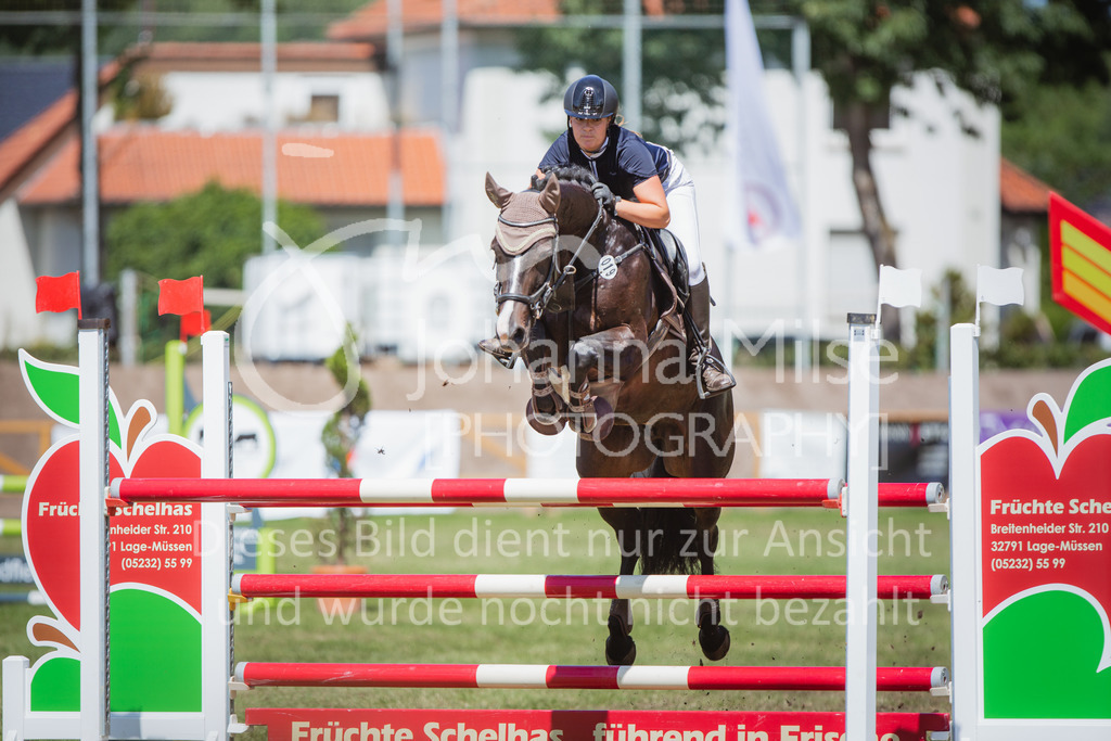 220717_LC_M1-Springen-600 | Deine schönsten Turniermomente als professionelle Fotos! Entdecke hochwertige Pferdesport-Fotografie im Online-Shop. Jetzt Fotos finden & bestellen!