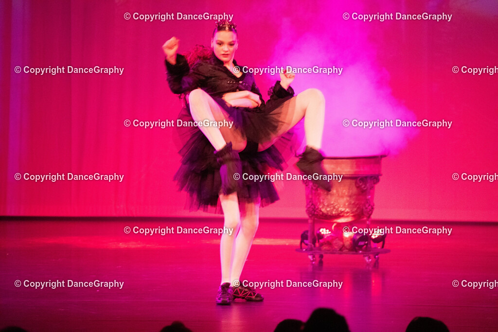 GPHY2190 | DanceGraphy - Realisiert mit Pictrs.com