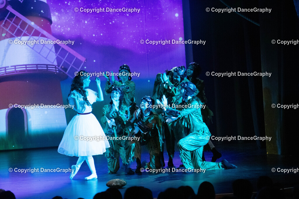 GPHY1855 | DanceGraphy - Realisiert mit Pictrs.com