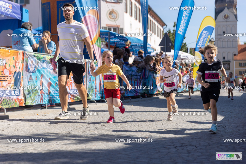VJ__3085 | Stadtlauf Erding 2025 #stadtlauferding #erdingstadtlauf #stadtlauf_erding #laufmotivation #trisporterding #yourpictrs #sportshot_your_pictrs