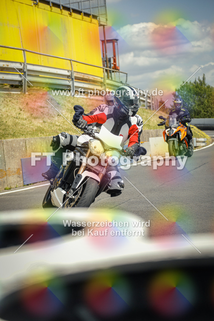 OBK_Mai_Volker_Adam-10965 | Hier findet Ihr Bilder von Touristenfahrten auf der Nürburgring Nordschleife oder von anderen Veranstaltungen die ich besucht habe. Viel Spass beim Durch Schauen 