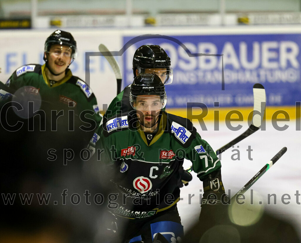 2022-11-13_036_TSV_Erding_gegen_TEV_Miesbach | Erding, Deutschland, 13.11.2022:
Eishockey, Bayernliga 2022 / 2023, 13. Spieltag, TSV Erding gegen TEV Miesbach, Endergebnis: 

Foto: Christian Riedel / fotografie-riedel.net