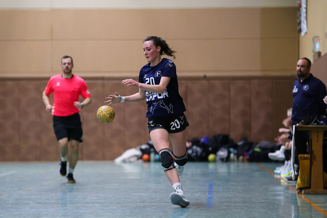Handball I Damen I Saison 2025-2026 I Verbandsliga Süd I HSG Kalkberg 06 - MTV Dänischenhagen I 14.12.2025.153 | Franka Schultz (20, HSG Kalkberg 06) - Realisiert mit Pictrs.com