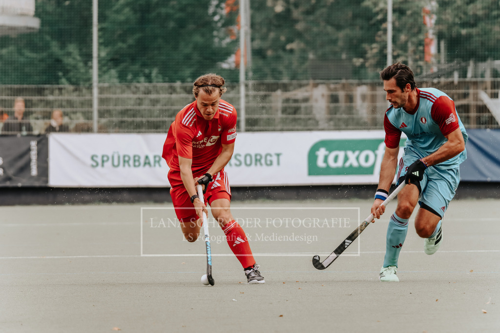 Herren_Bundesliga_02_F_RWK-UHC_21.09.25_Köln (213 von 471) | lanaschraderfotografie - Realisiert mit Pictrs.com