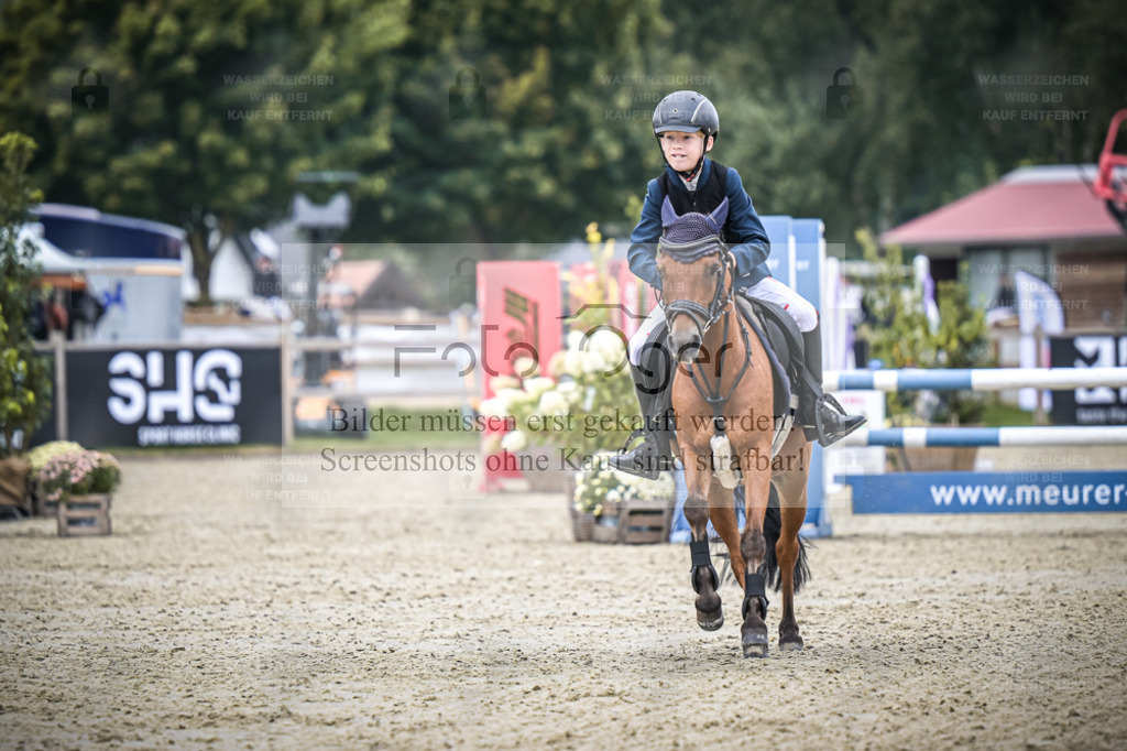 DOS_0740 | Entdecke hochwertige Reitturnierfotos von Foto Oger. Professionell, emotional und authentisch – jetzt Lieblingsmomente im Shop bestellen. - Realisiert mit Pictrs.com