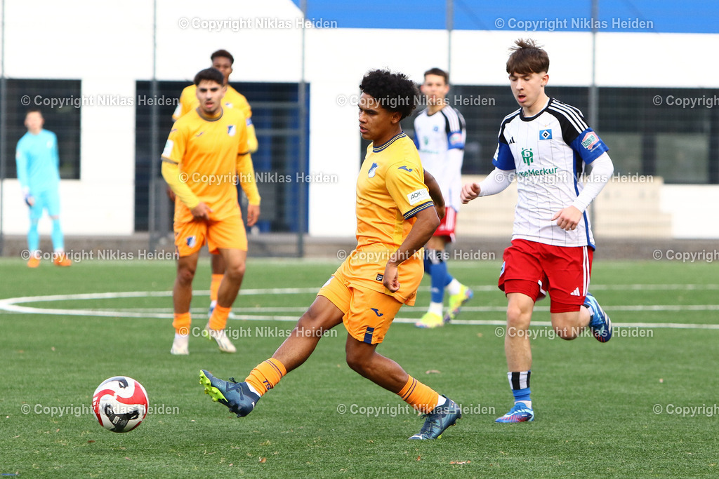 NH_HamburgerSVU19_TSG1899HoffenheimU19_JuniorenDFBPokal_17122023 | #16 Juan Tiago Esteban Poller (TSG 1899 Hoffenheim U19)

Viertelfinale I Junioren DFB-Pokal I 17.12.2023