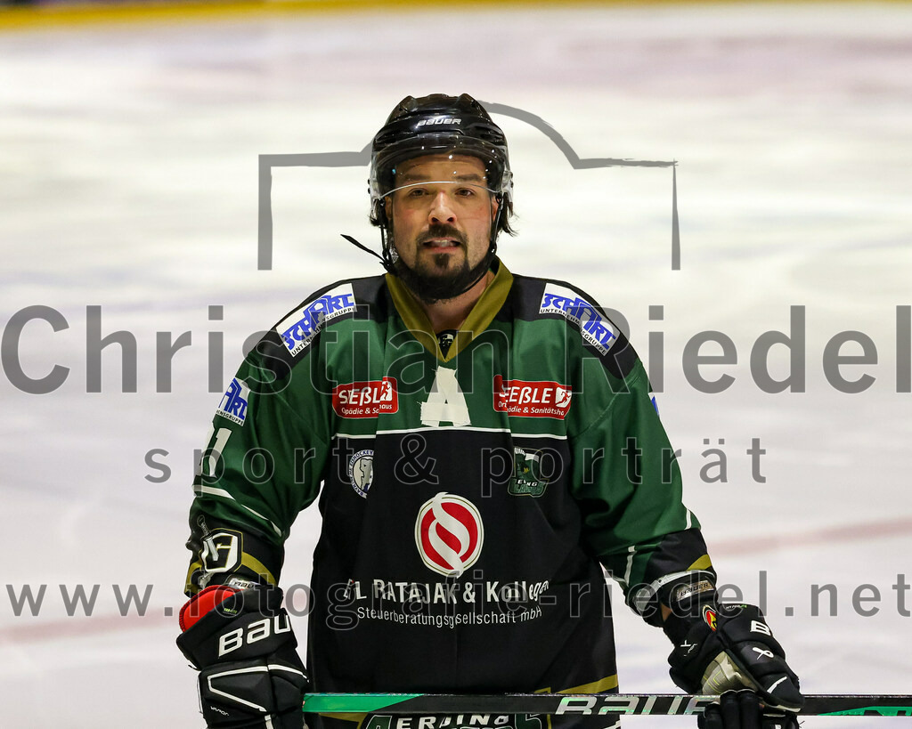 2023-01-06_012_TSV_Erding_gegen_ERV_Schweinfurt | Erding, Deutschland, 06.01.2023:
Eishockey, Bayernliga 2022 / 2023, 26. Spieltag, TSV Erding gegen ERV Schweinfurt, Endergebnis: 7:3

Rudolf Lorenz (Erding Gladiators, #91)

Foto: Christian Riedel / fotografie-riedel.net