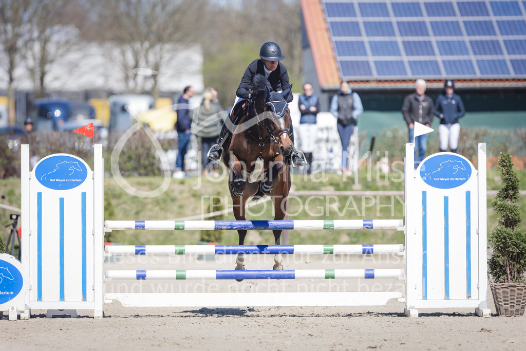 220416_3_A-Springen-330 | Frühlingsfest der Pferde
Herford
16.April 2022
03/1 Sprigprüfung mit steigenden Anforderungen Kl. A** geschlossen 0-43 RLP