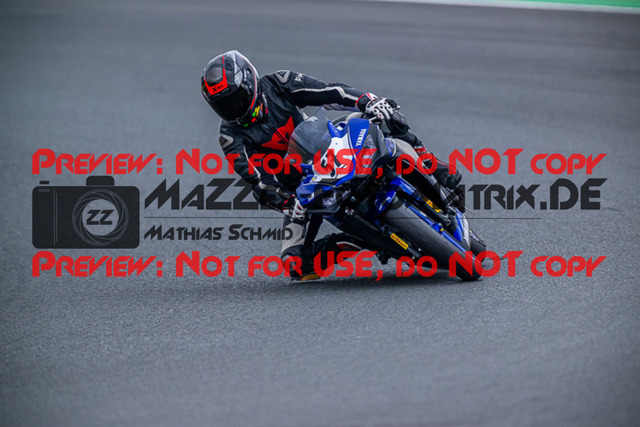 MaZZes_FotoMatrix_220521_9092 | Fotograf Mathias Schmid
Sportfotograf,
Eventfotograf,
Hochzeitsfotograf,
Portraitfotograf