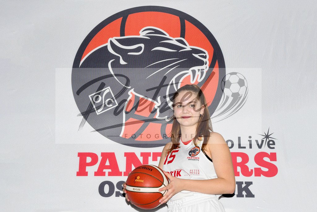 TEAOSC20201002_0011 | Basketball, Juniorinnen:   bei der Team Presentation der OSC Junior Panthers am 02.10.2020 in Osnabrueck, Deutschland. - Realisiert mit Pictrs.com