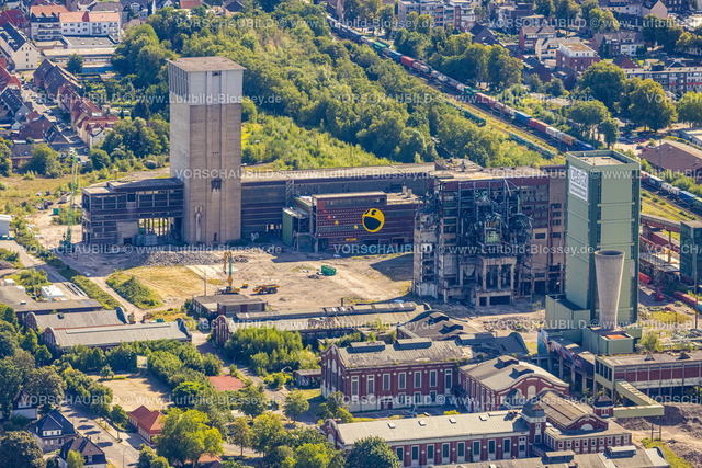 Gelsenkirchen220801885Buer | Luftbild, Rückbau der Zeche Westerholt, ehemaliges DSK Bergwerk Lippe, Smiley an Gebäudefassade, Westerholt, Herten, Ruhrgebiet, Nordrhein-Westfalen, Deutschland