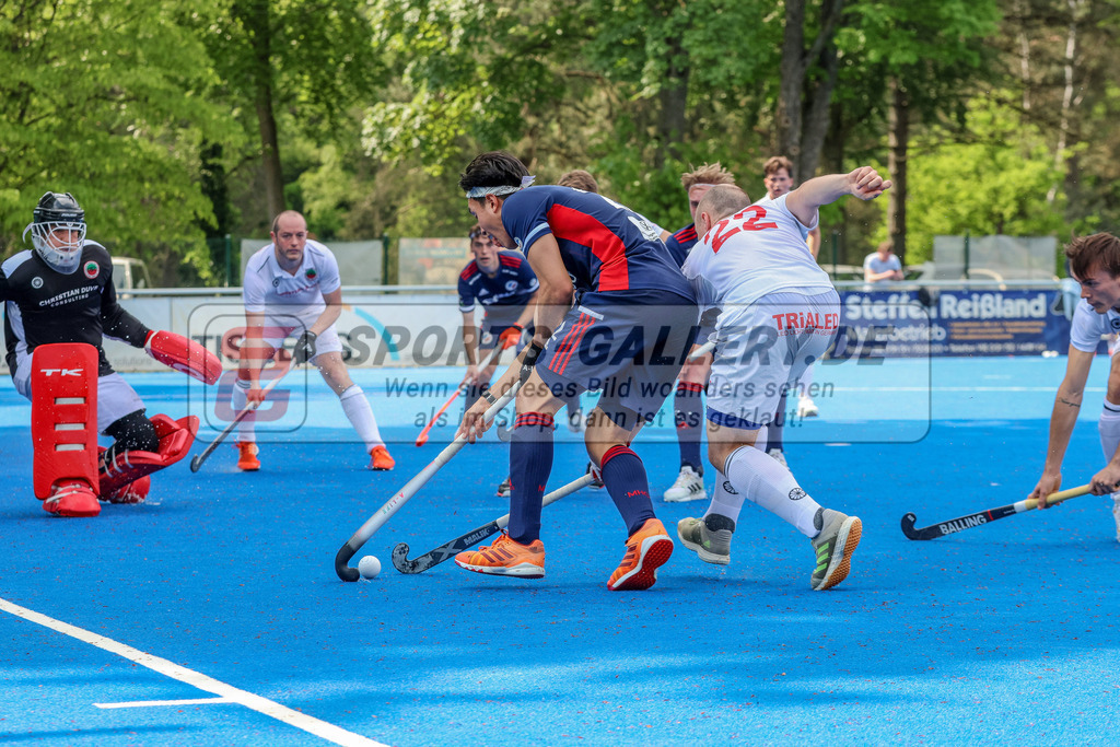 MJ_2023-05-13 Herren CHTC - MHC-56 | Dan Nguyen Luong (Mannheimer HC #22) &amp; Jonathan Ehling (Crefelder HTC #22), Crefelder HTC - Mannheimer HC am 13.5.2023 in der Gerd-Wellen-Sportanlage, Krefeld