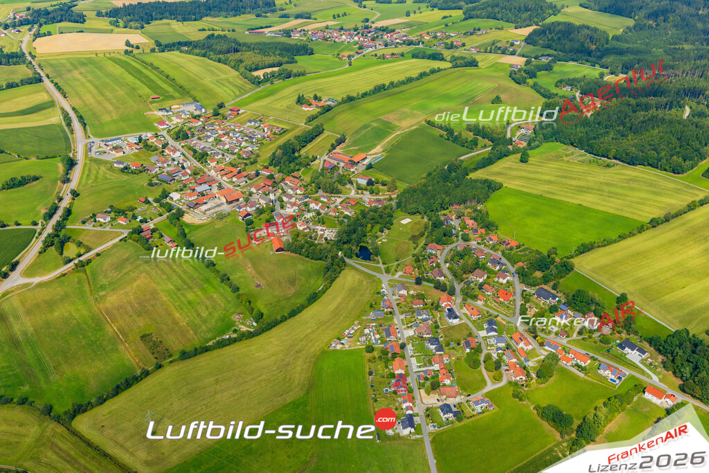 Luftaufnahme von Eppenschlag - Die Luftaufnahme wurde 2025 vom UL-Flugzeug heraus erstellt ( keine Drohne ) - Hochauflösende Luftaufnahme - für professionelle Ausdrucke geeignet. Die Geschenkidee !Mit Lizenz und Bildrechte bestellbar