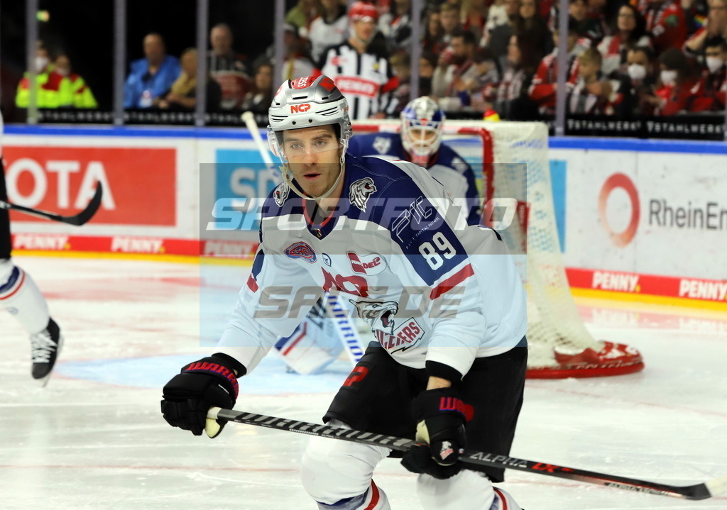 Gregor MacLeod - NIT | Gregor MacLeod - NIT - Realisiert mit Pictrs.com