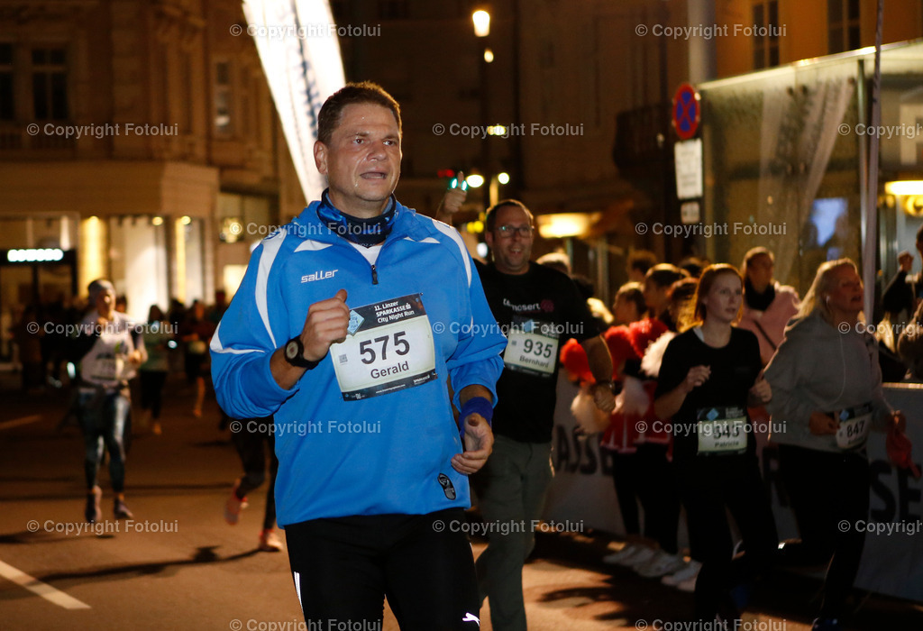LINZERSPARKASSECITYNIGHTRUN_30 | bilder, linz, photo, foto, fussball, sport, fotolui, bundesliga