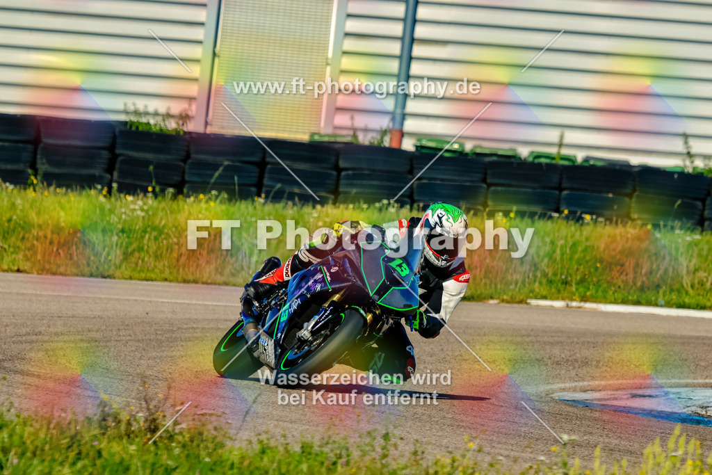 013-1527 | Hier findet Ihr Bilder von Touristenfahrten auf der Nürburgring Nordschleife oder von anderen Veranstaltungen die ich besucht habe. Viel Spass beim Durch Schauen 