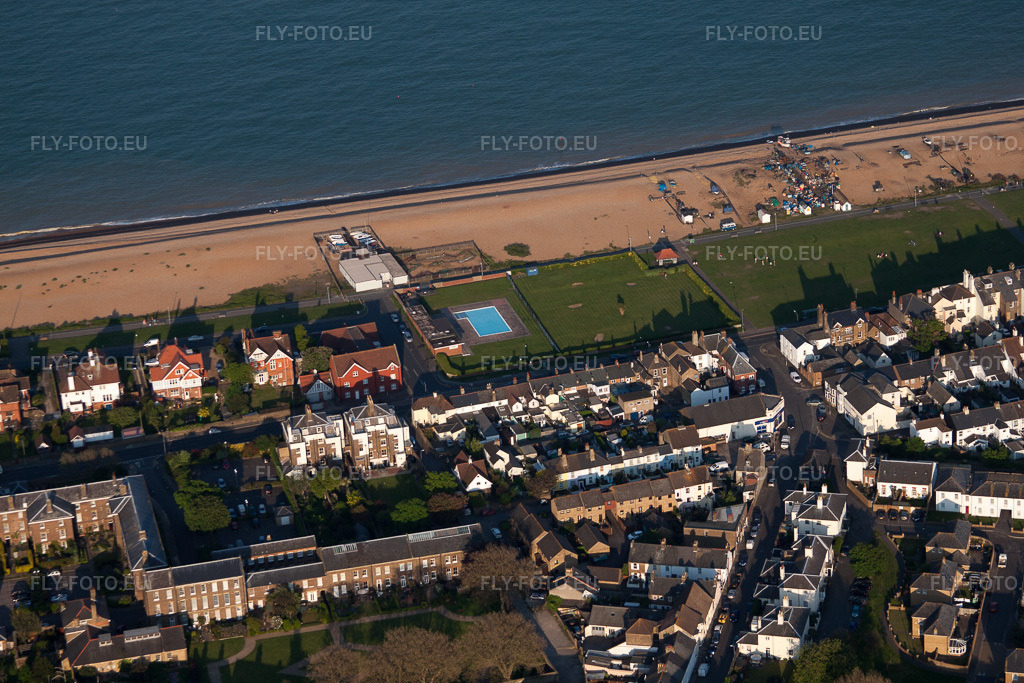 Vue aérienne: Vue de la ville à Deal dans le département Angleterre, Grande Bretagne. Photo: IMG_50781.jpg prise le 27/05/2012 par Werner Riehm/FLY-FOTO.eu – Résolution de l'original: 4752 x 3168 px