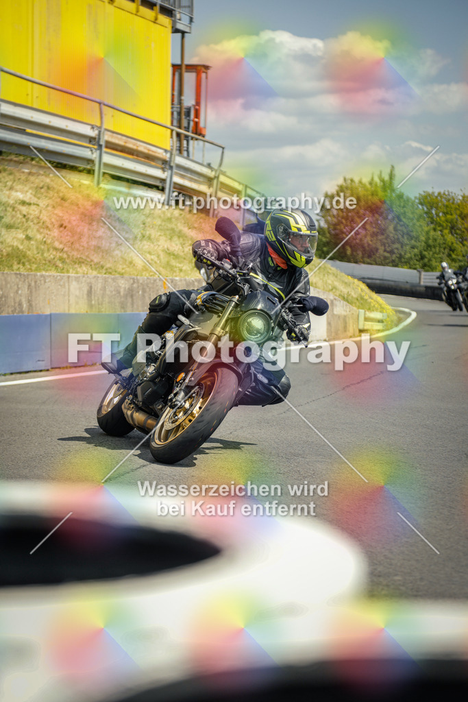 OBK_Mai_Volker_Adam-10958 | Hier findet Ihr Bilder von Touristenfahrten auf der Nürburgring Nordschleife oder von anderen Veranstaltungen die ich besucht habe. Viel Spass beim Durch Schauen 