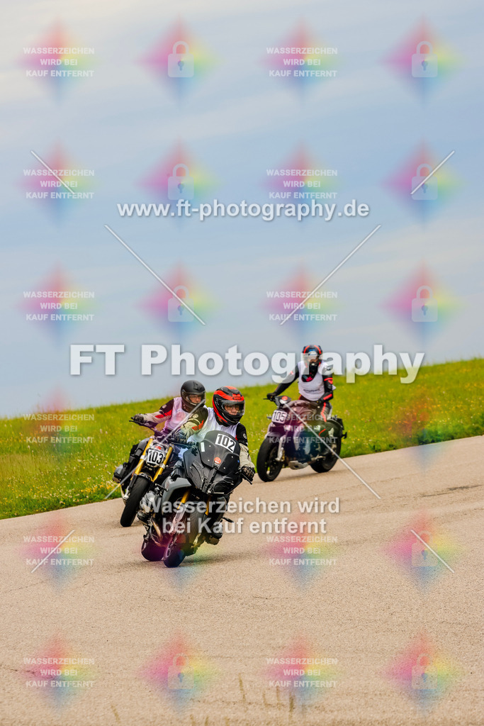 MotoTeam-2201 | Hier findet Ihr Bilder von Touristenfahrten auf der Nürburgring Nordschleife oder von anderen Veranstaltungen die ich besucht habe. Viel Spass beim Durch Schauen 