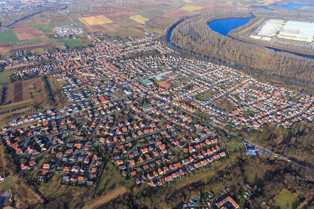 Ortsansicht im Winter aus Südwesten | Luftbild: Ortsansicht im Winter aus Südwesten in Lingenfeld im Bundesland Rheinland-Pfalz in Deutschland. Foto: IMG_104755.jpg vom 16.02.2018 durch Werner Riehm/FLY-FOTO.de - Realisiert mit Pictrs.com
