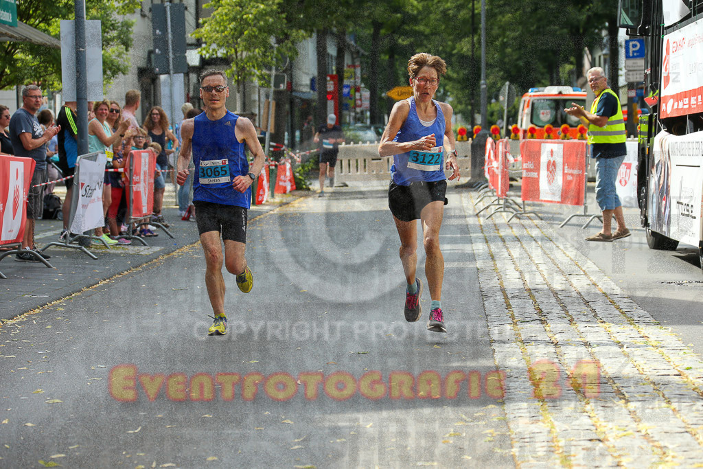 220625_1632_EX1_4666 | Sportfotografie im Rhein-Sieg Kreis, Köln, Bonn, NRW, Rheinland Pfalz, Hessen, etc. Unser Tätigkeitsfeld umfasst den Laufsport vom Volkslauf über den Marathon, Duathlon, Triathon bis zum Ultralauf wie Kölnpfad Ultra oder Schindertrail.