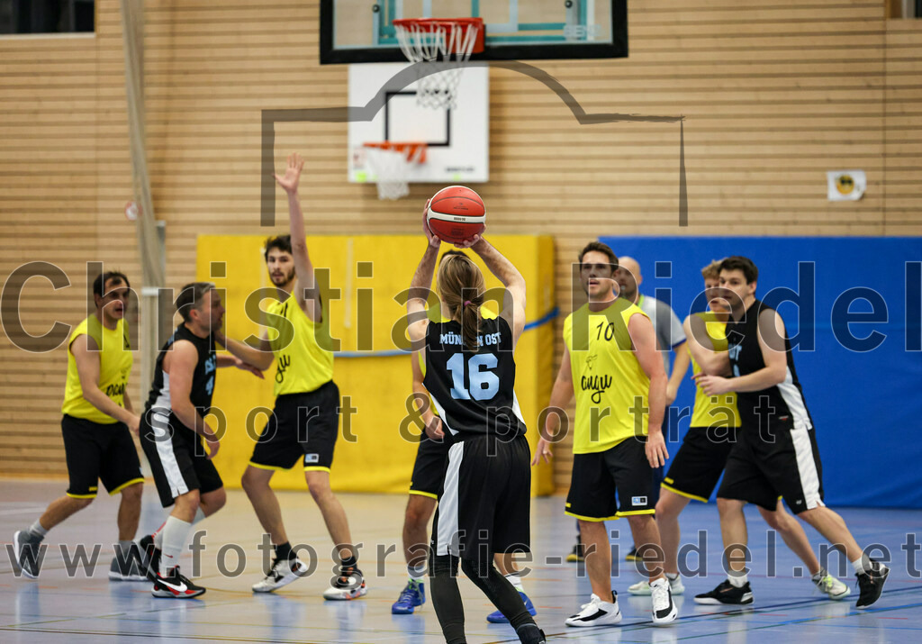 2022-12-04_048_SG_Poing_gegen_TSV_Muenchen_Ost_4 | Poing, Deutschland, 04.12.2022:
Basketball, Bezirksklasse 2021 / 2022, 8. Spieltag, SG Poing gegen TSV München Ost 4, Endergebnis: 37:65

Foto: Christian Riedel / fotografie-riedel.net