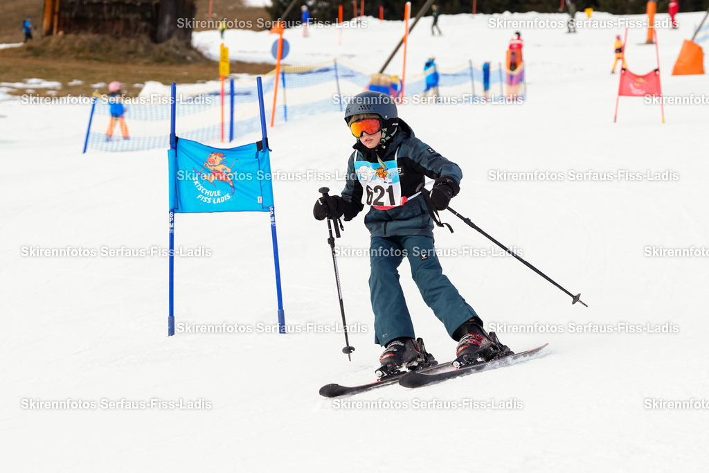 SRF_02.01.2026_1088 | Skirennfotos,Serfaus,Fiss,Ladis,Kinderskirennen,Winter,Tirol,Oberland,skirace,SFL,feelfree,weil wir's genießen,ski,Ski,skifahren,Sonnenplateau, - Realisiert mit Pictrs.com