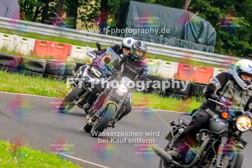 VBK-6866 | Hier findet Ihr Bilder von Touristenfahrten auf der Nürburgring Nordschleife oder von anderen Veranstaltungen die ich besucht habe. Viel Spass beim Durch Schauen 