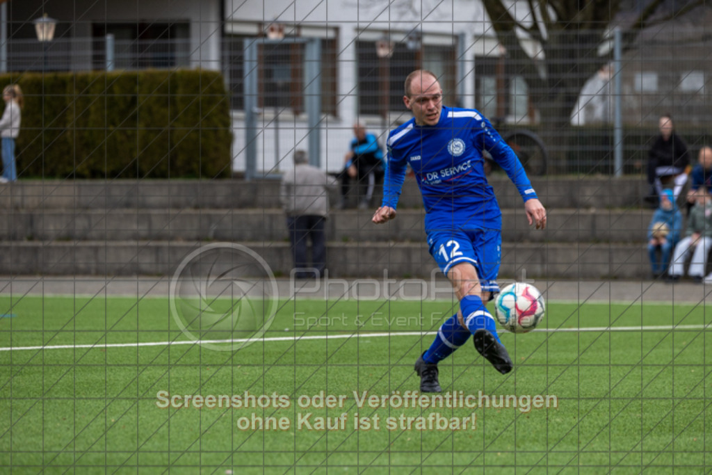 20250323_133816_0137 | #,VfR Süßen II (blau) vs. FTSV Bad Ditzenbach-Gosbach II (weiß/rot), Fussball, Kreisliga B10 - Bezirk Neckar/Fils, 19. Spieltag, Saison 2024/2025, Kunstrasensportplatz, An der Lauter 10, 73079 Süßen, 23.03.2025 - 13:00 Uhr,Foto: PhotoPeet-Sportfotografie/Peter Harich