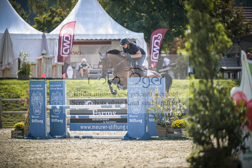 DOS_8777 | Entdecke hochwertige Reitturnierfotos von Foto Oger. Professionell, emotional und authentisch – jetzt Lieblingsmomente im Shop bestellen.Deutschlandweite Turnierfotografie. - Realisiert mit Pictrs.com
