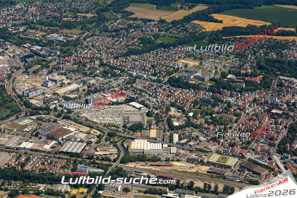 Aktuelles Luftbild von  Ravensburg - Die Luftaufnahme wurde 2022 mittels UL-Flugzeug erstellt ( keine Drohne ) - hochauflösende Kamera-Systeme von  Canon -Beste Qualität - Für grossformatige Ausdrucke geeignet. Die Geschenkidee !