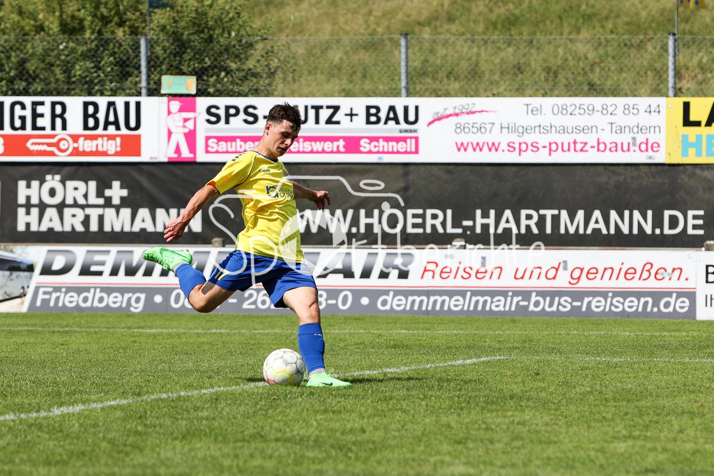 FC Pipinsried - SSV Jahn Regensburg II | Nenad PETKOVIC (FCP) trifft zum 3-1 ins leere Tor