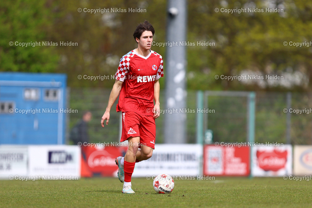 NH_FCEintrachtNorderstedt_HamburgerSVU21_RegionalligaNord_11042026 | #30 Yevgeniy Obushnyi (FC Eintracht Norderstedt)Fußball I Herren I Regionalliga Nord I Saison 2025-2026 I 29. Spieltag I FC Eintracht Norderstedt - Hamburger SV U21 I 11.04.2026 I Edmund-Plambeck-Stadion