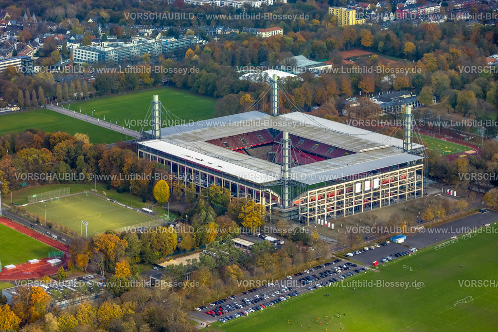 Koeln231100501RheinEnergieSTADION | Luftbild, Bundesligastadion RheinEnergieStadion
des 1. FC Köln, ehemals Müngersdorfer Stadion Fußballplatz und Trainingsplätze umgeben von herbstlichen Laubbäumen, Müngersdorf, Köln, Rheinland, Nordrhein-Westfalen, Deutschland