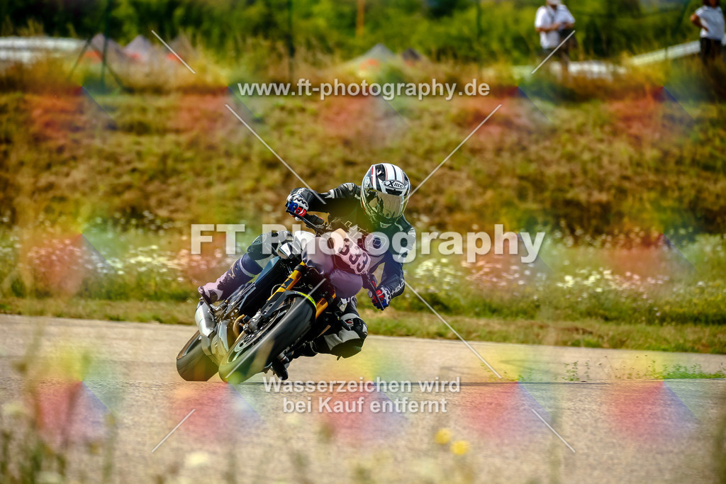 Chambley Juli-0588 | Hier findet Ihr Bilder von Touristenfahrten auf der Nürburgring Nordschleife oder von anderen Veranstaltungen die ich besucht habe. Viel Spass beim Durch Schauen 